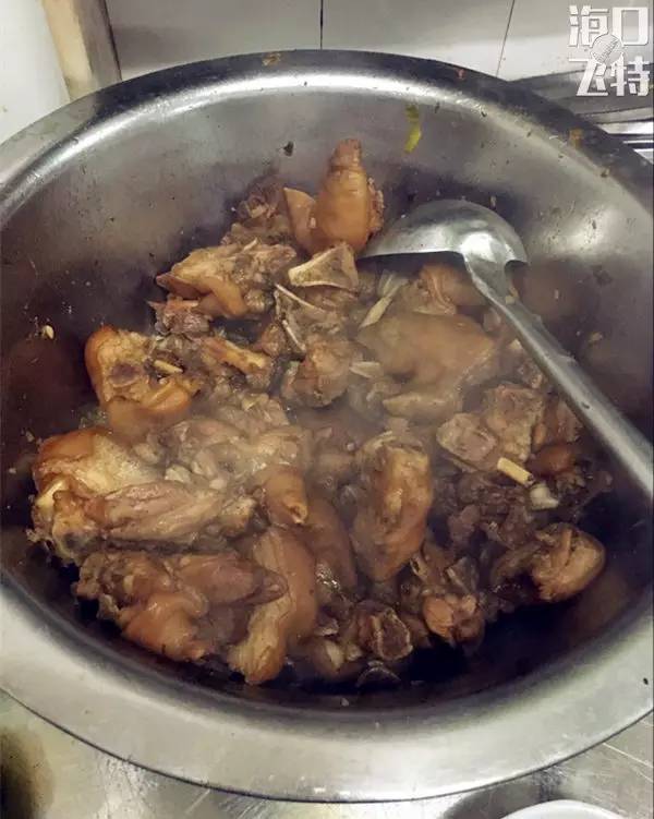 猪脚饭陪海口人长大,海口人陪猪脚饭老去