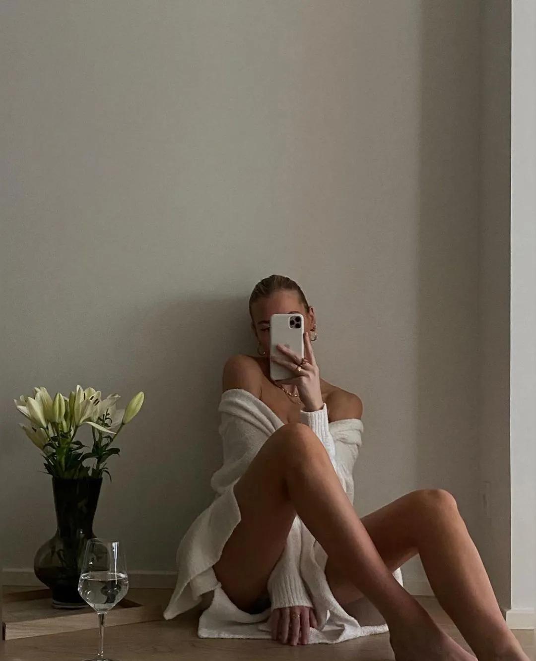 网红自拍照技巧大全教程,网红怎么拍照p图教程