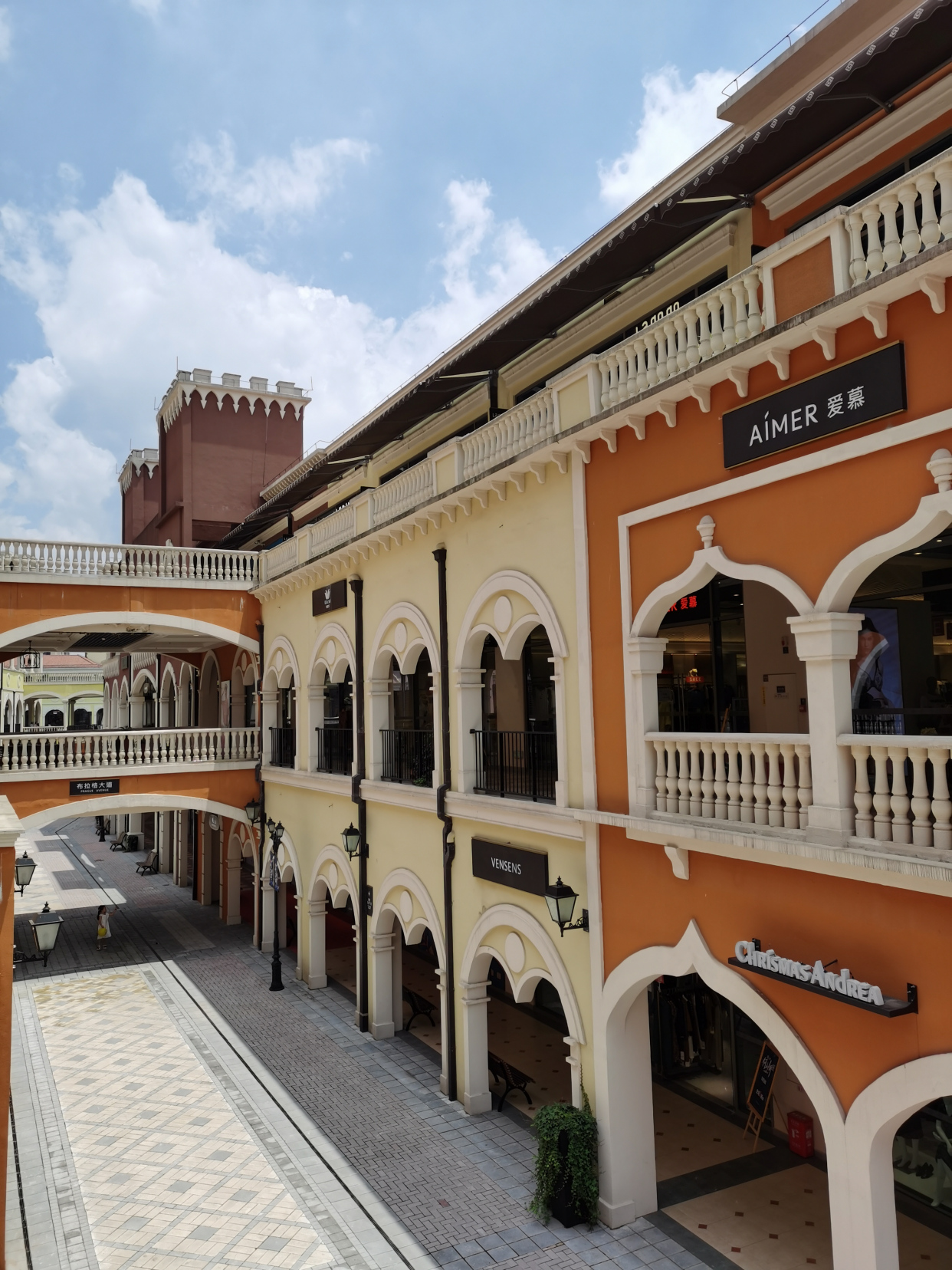 重庆景区购物广场,重庆值得一去的购物广场