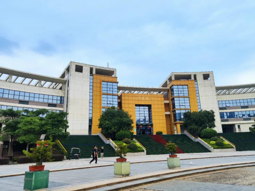 一见倾“新”|三分钟带你解锁校园简介及奖学助学