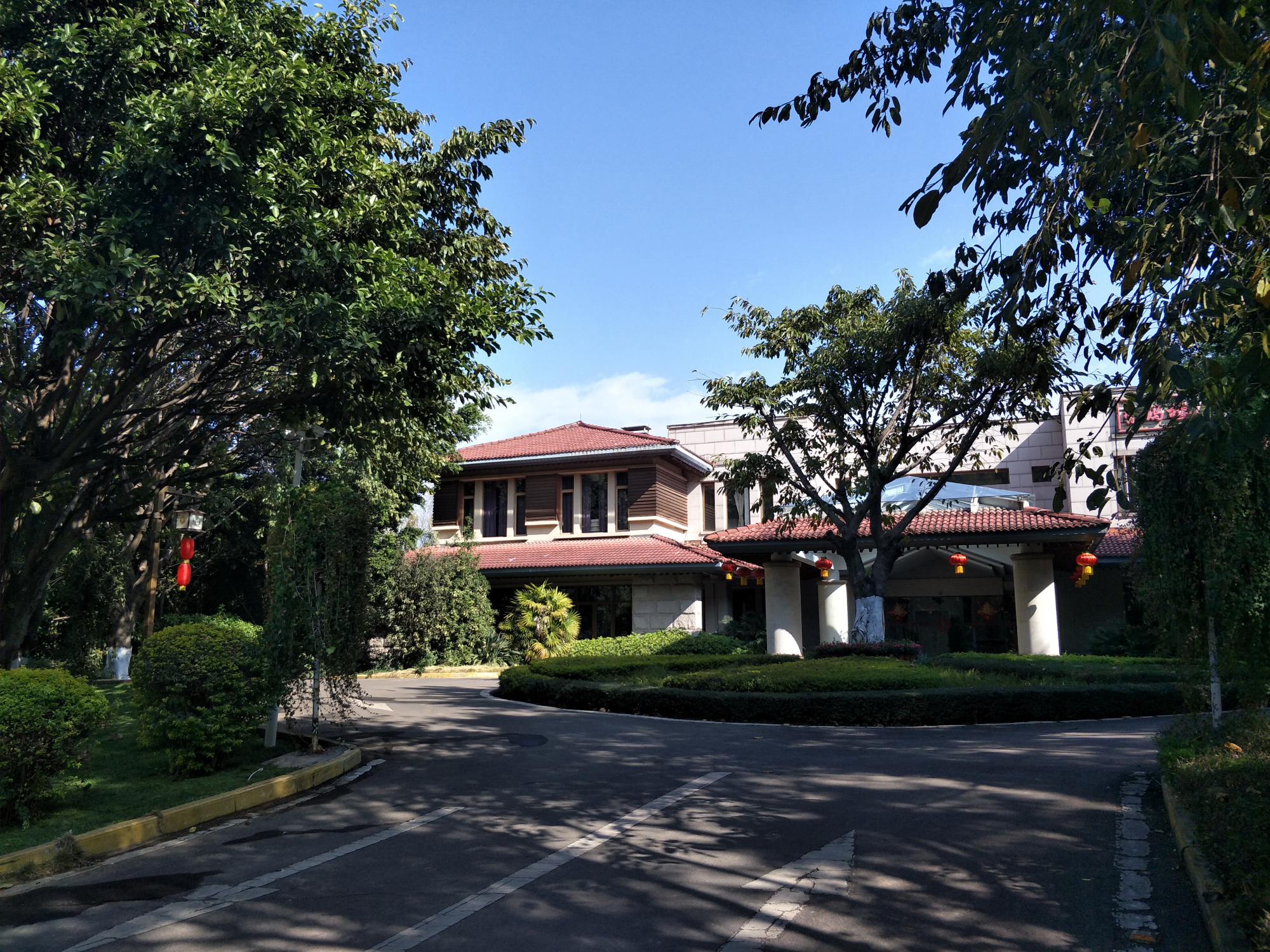 西昌一个花园式宾馆,国家领导人来昌的下榻地,成为网红打卡景点