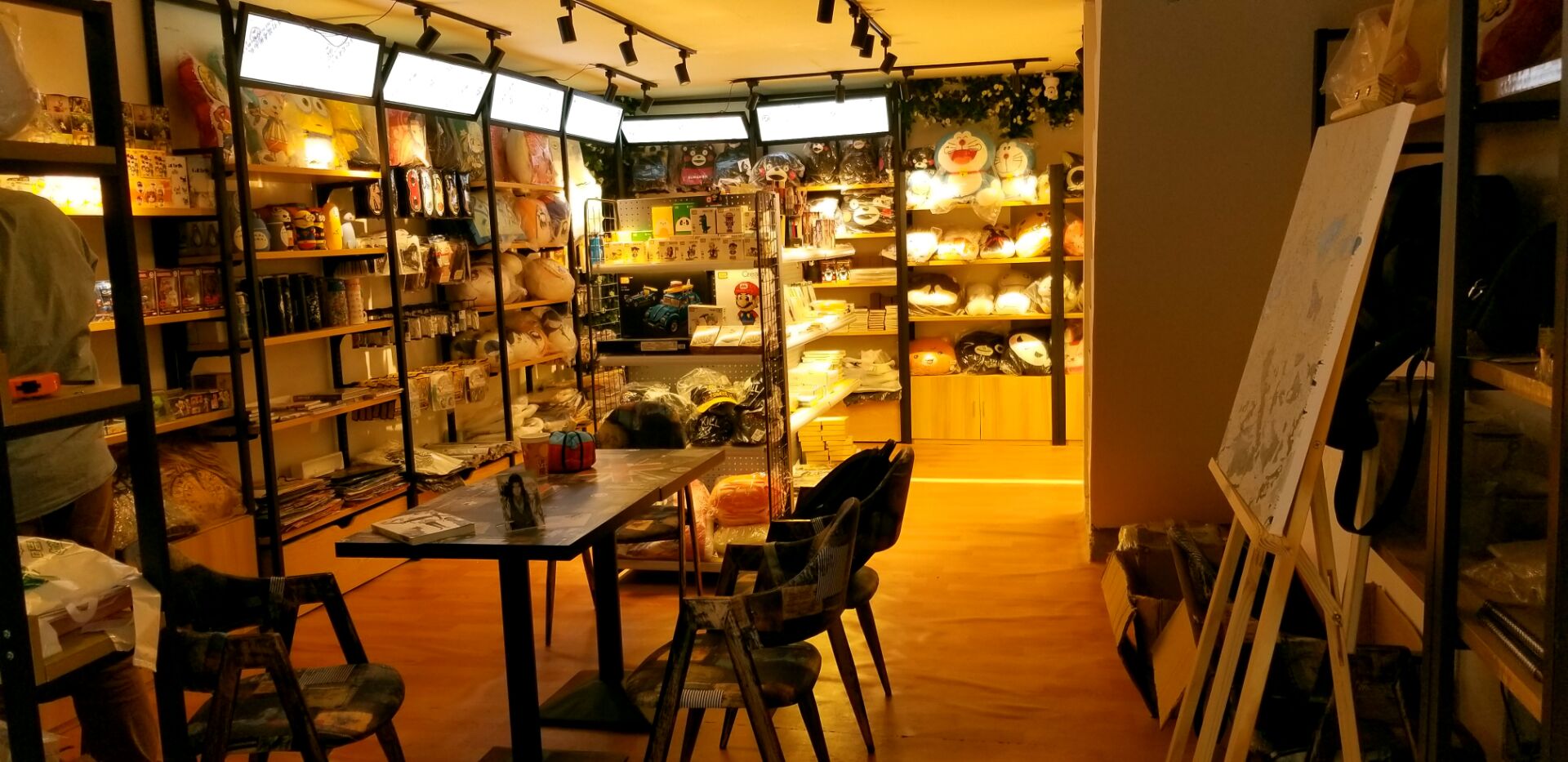 怎么创业开动漫店,开动漫店怎么样