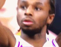 维金斯27分创生涯新高赛后采访,维金斯去年季后赛隔扣