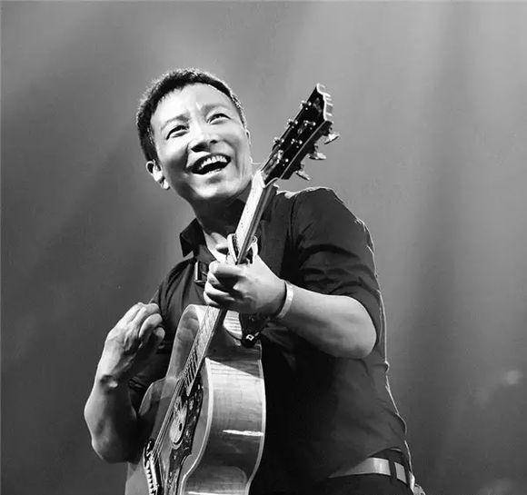 许巍的成名之作曾经的你,许巍一个时代的歌手