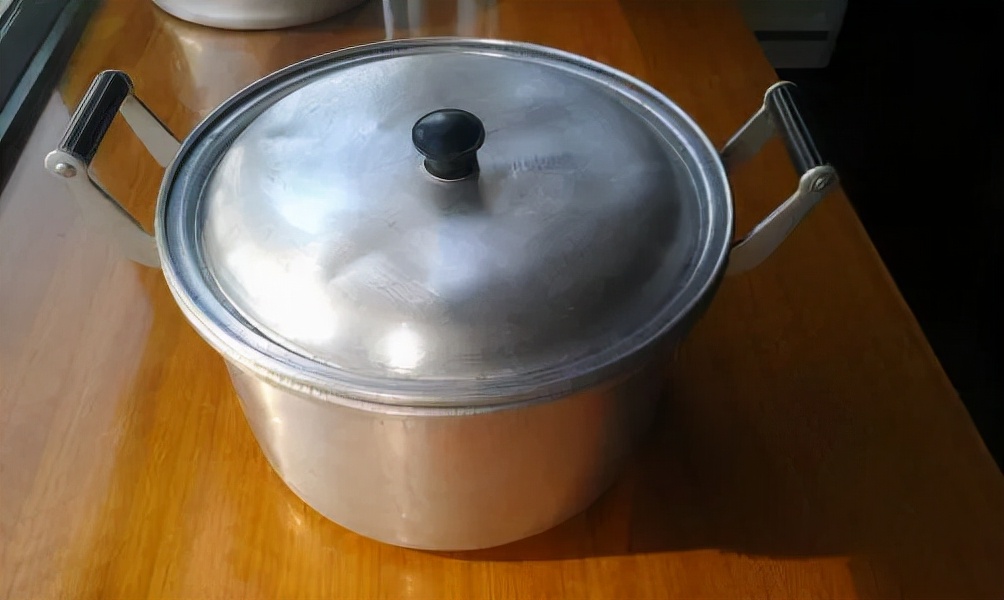 锅炒菜不香是怎么回事,炒菜不香跟锅有关系吗