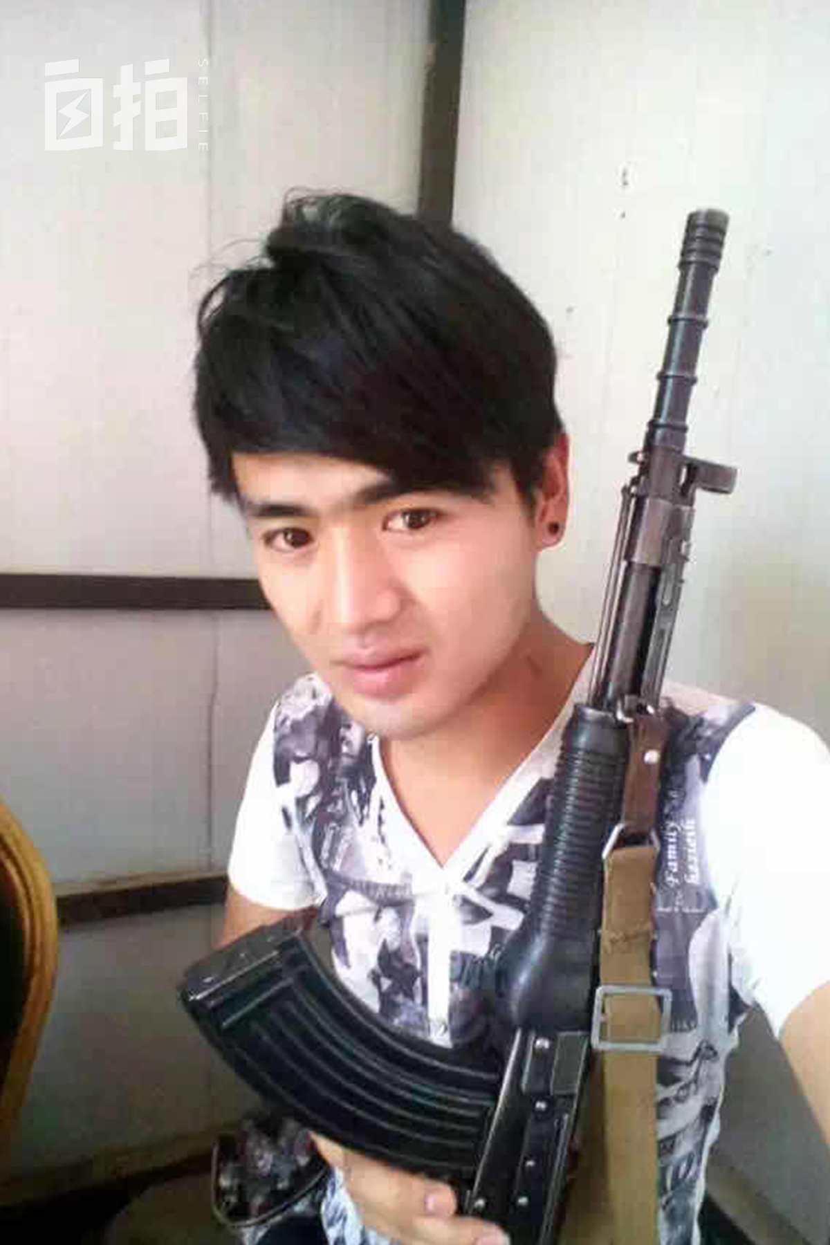 我15岁开始拿命换钱，现在每个月挣5万，亲眼看见身边人惨死