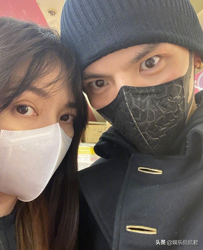 向佐郭碧婷买衣服被吐槽,向佐郭碧婷日本聚餐被偶遇