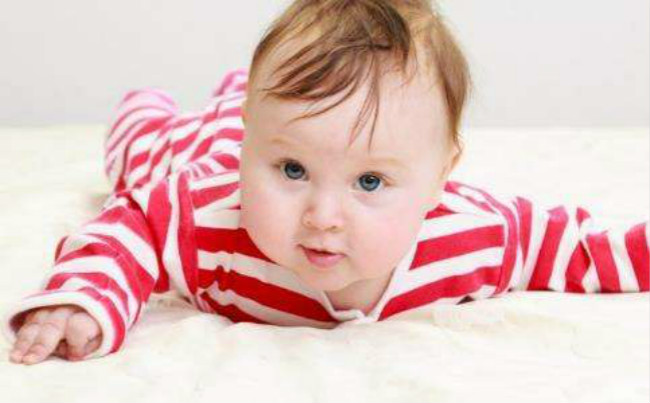 二个月宝宝如何育儿,宝宝两个月后该注意什么