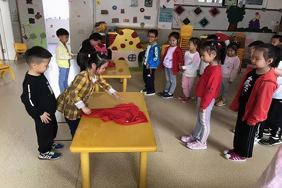 3岁的宝宝家长要怎么教育,3岁孩子父母应该教些什么