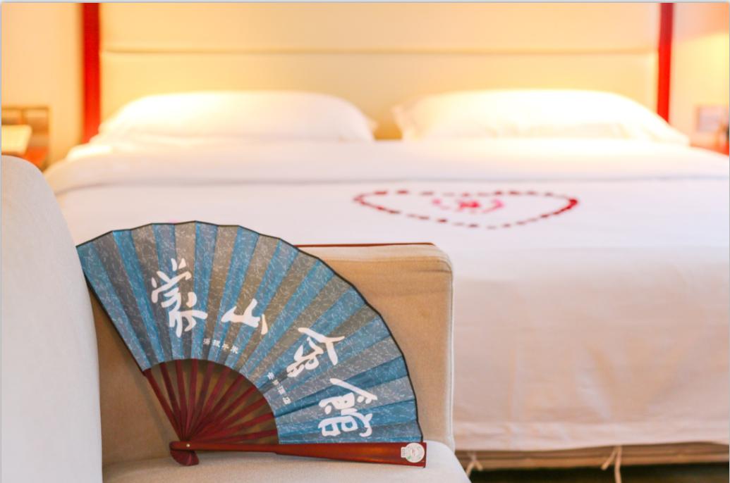 春天登山正确打开方式！这些藏在深处的秘境、美宿、茗茶在等着你！