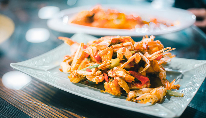 三亚本地人最爱去的海鲜广场,每天都是人山人海,好吃还不贵