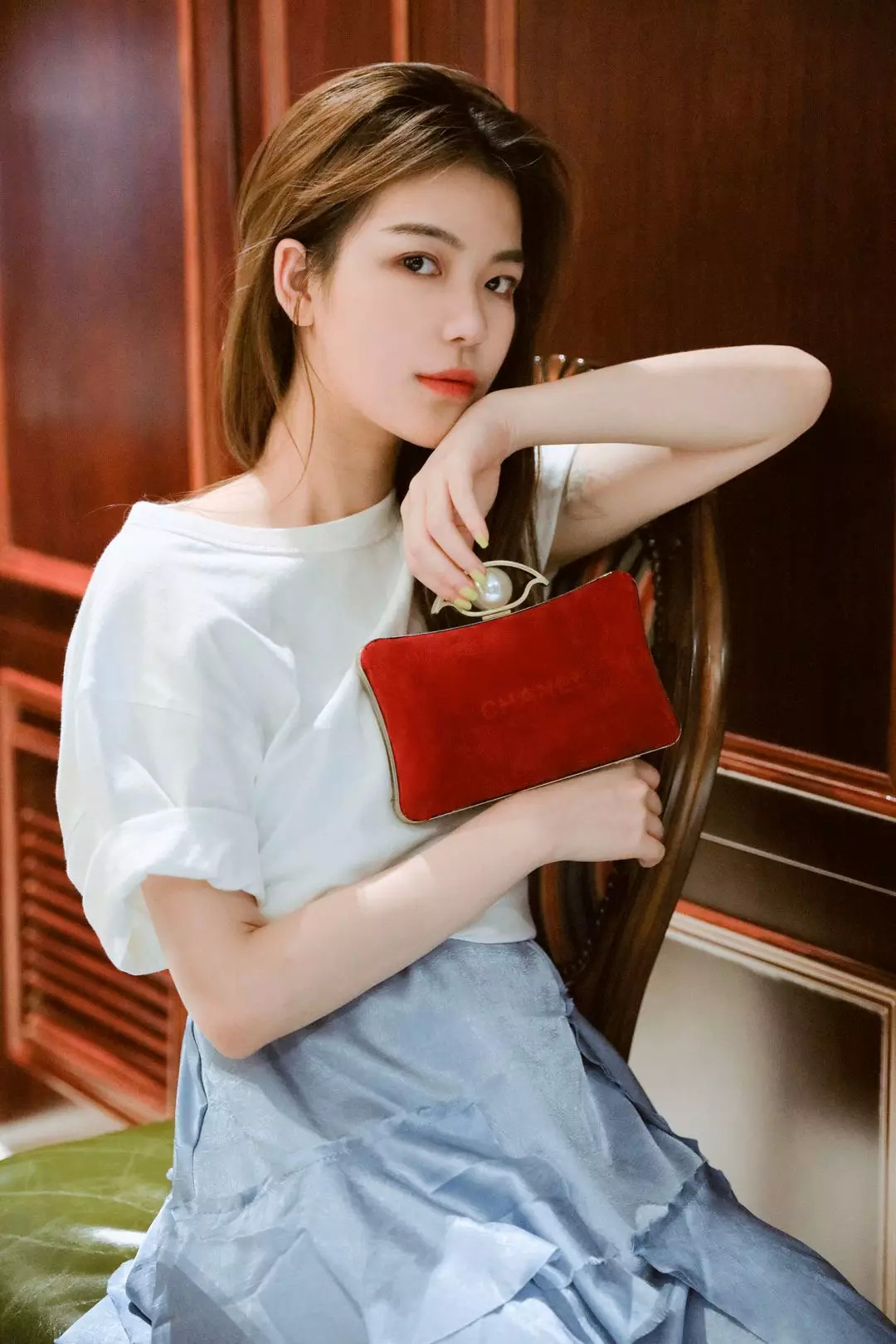 大牌包包手提袋改造教程,用买完东西的袋子改造时髦包包