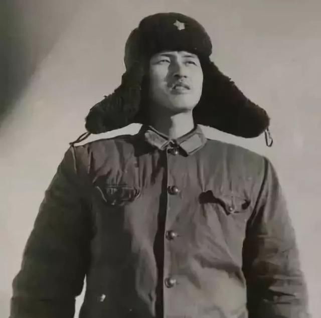 [真男人]嫌工资低辞职的四川副市长