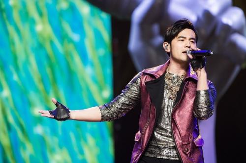 周杰伦第一次济南演唱会是哪一年,周杰伦济南演唱会枫完整版