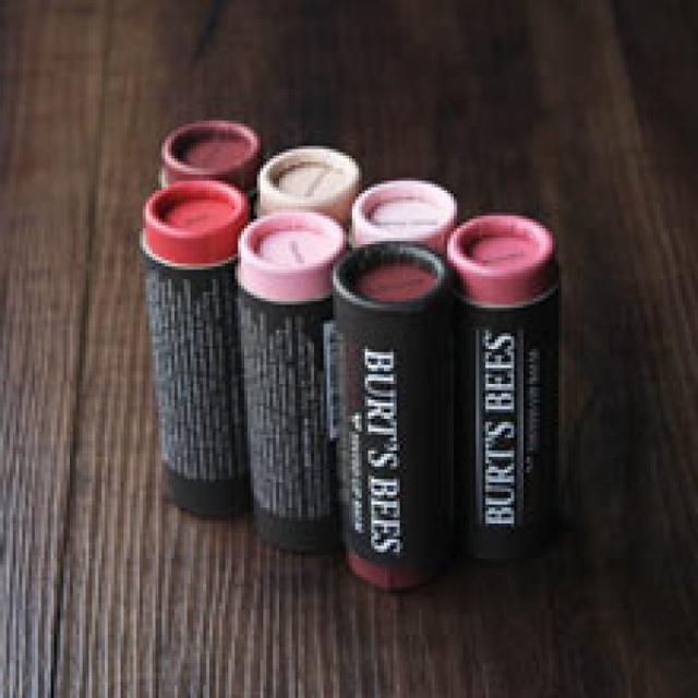 自然堂口红适合黄皮素颜的色号,有什么超级显白的口红推荐