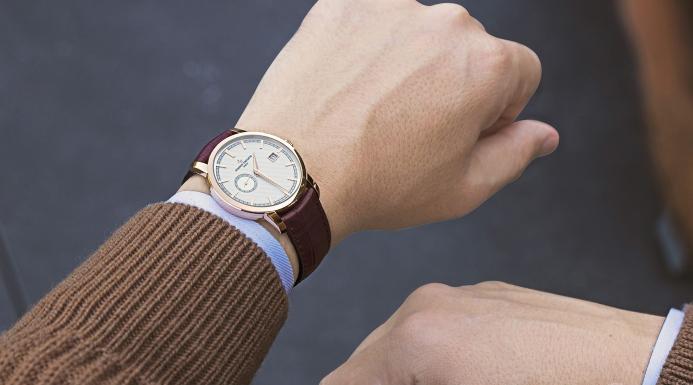 江诗丹顿适合入手吗,想入手尼采的书