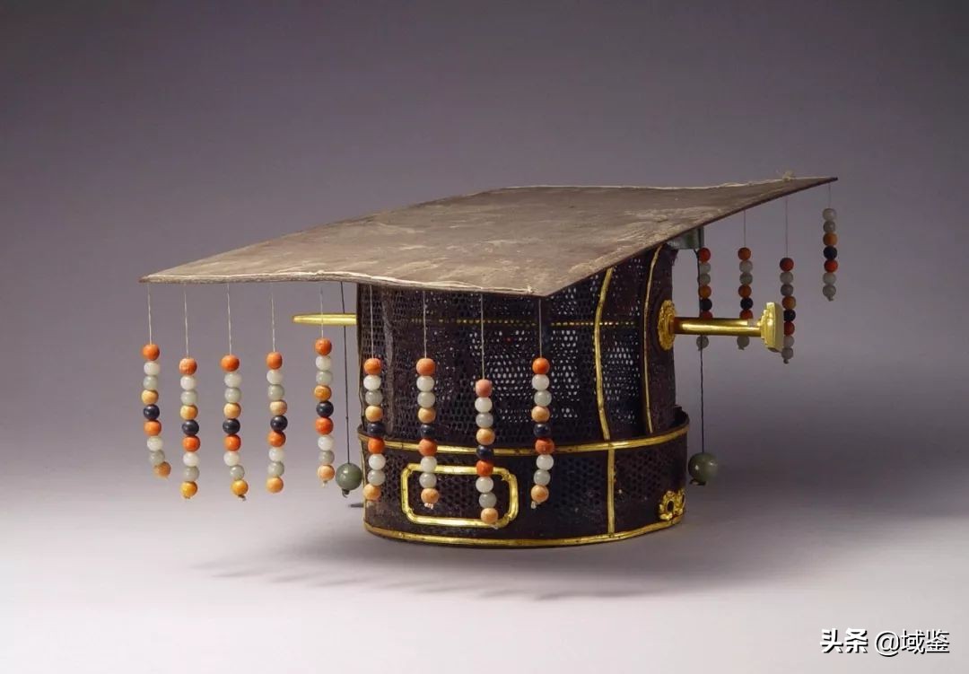 古代皇帝的帽子是怎么变化的,中国古代皇帝帽子长什么样子