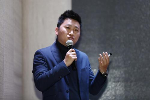 “感恩相伴无限未来”——房多多2019年商户答谢会惊艳启幕