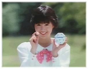 酒井法子年轻时什么样子,20年前的酒井法子有多风光