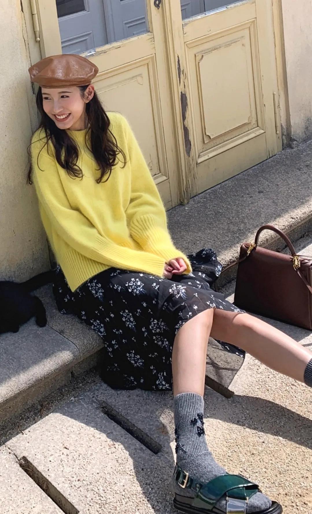 张子萱挑战吊带裙,张子萱夏日吊带裙