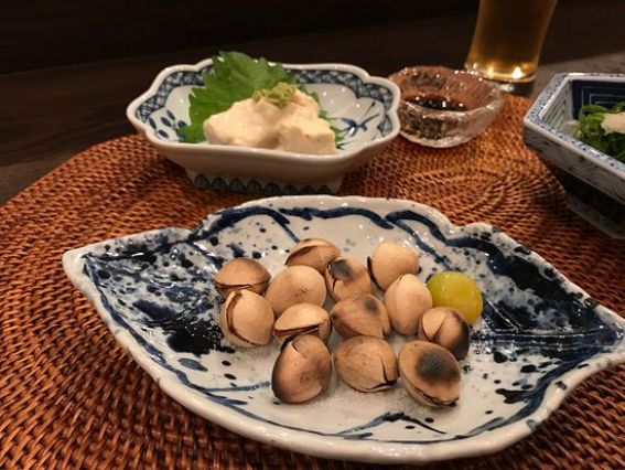 给秋天带来韵味的银杏树,在荷兰竟然人嫌狗不待见