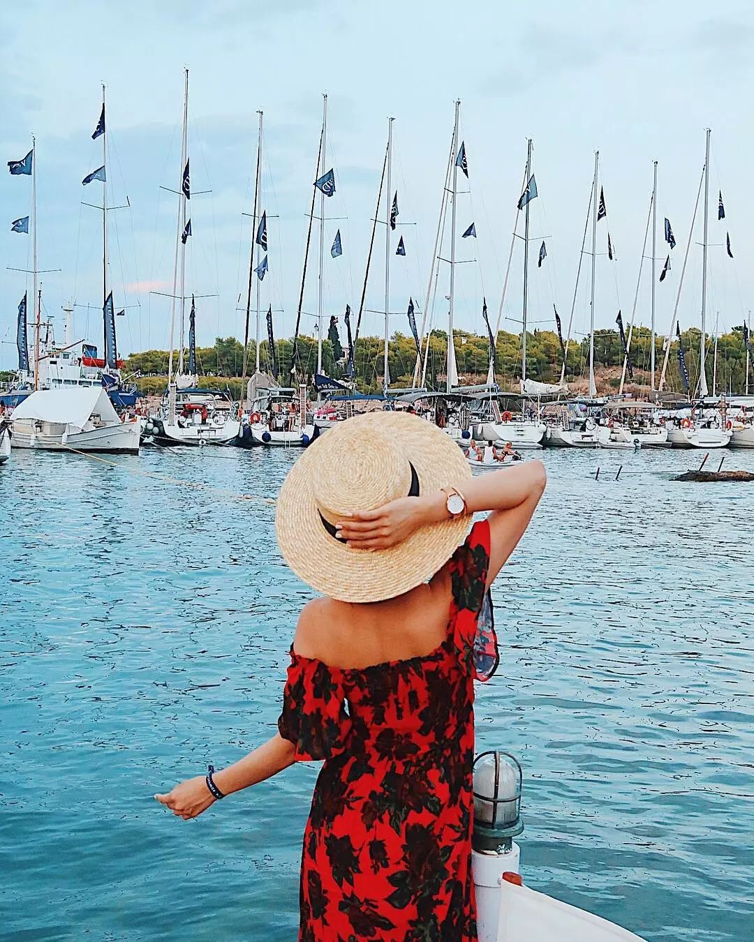 陈情令开播火后王一博第一次出现,陈情令王一博是谁选出来的