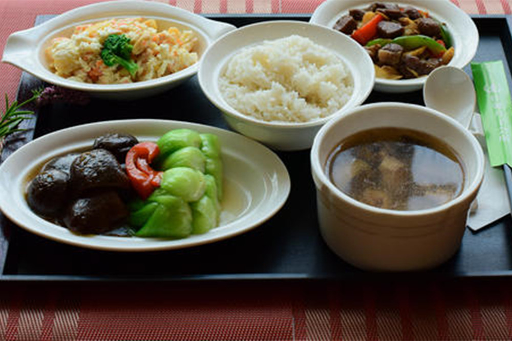 孕期胎动一直都很频繁正常吗,孕期胎动一直频繁但有规律