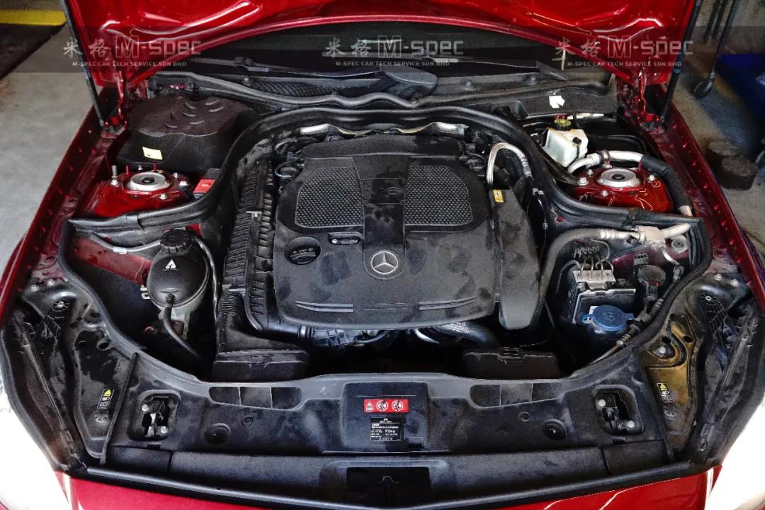 奔驰CLS300CGI周期养护选用法国MOTUL全合成机油