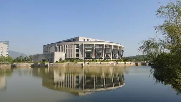 学考热门学校,学考热门专业院校