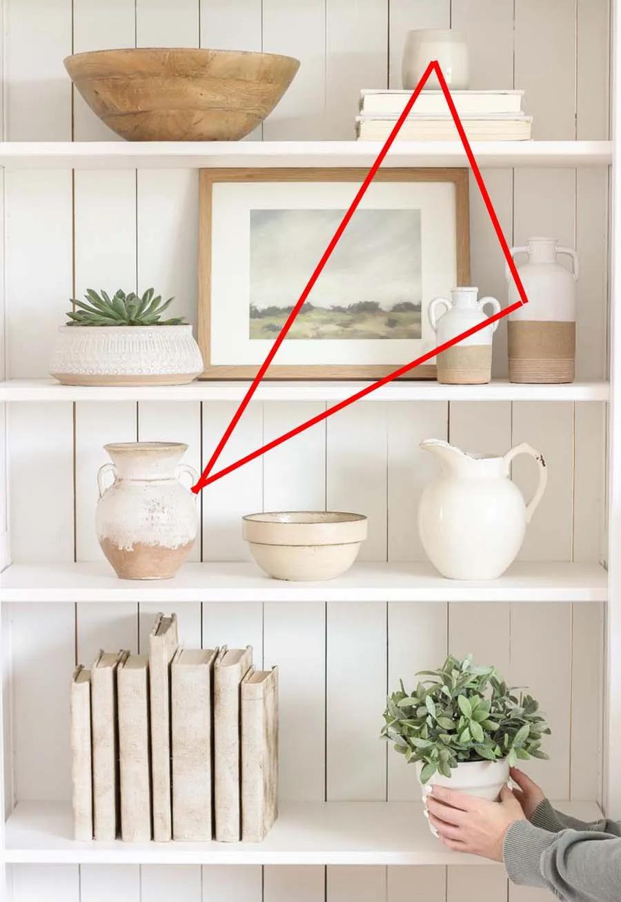 书架花瓶怎么摆,书柜摆放物件效果图