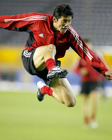 武磊是中国最好的足球运动员吗,武磊是不是中国现役最强球员