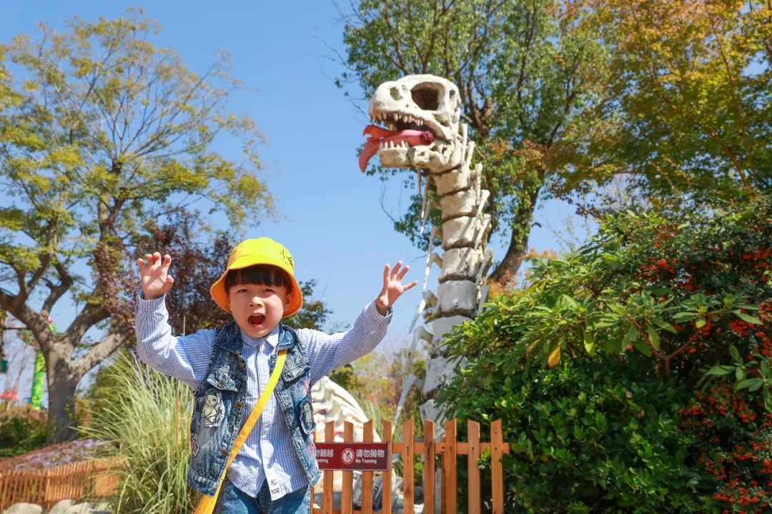 小鱼儿的旅行团|融创金地亲子媒体行，携手启幕城市华章