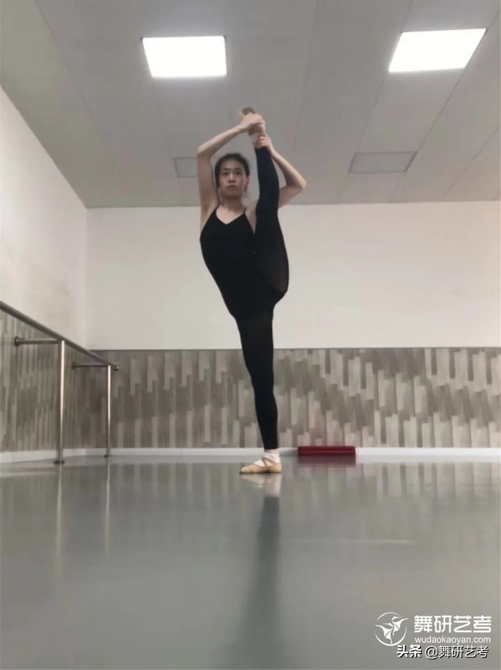 只有内心强大了才能冲破一切阻碍,只有自己内心强大才能不被伤害