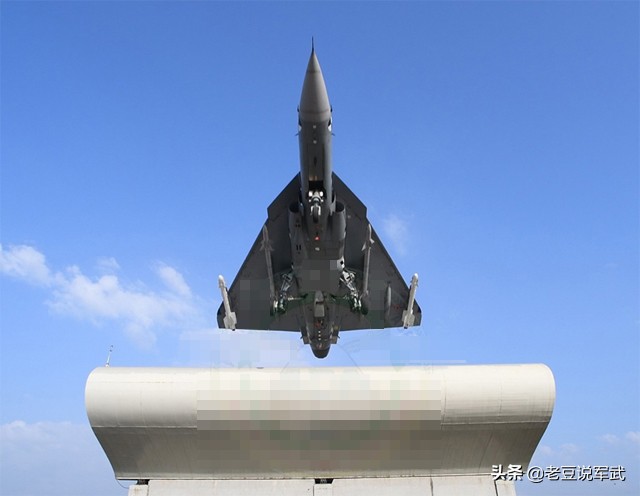 印度lca光辉战机服役了吗,lca光辉战机
