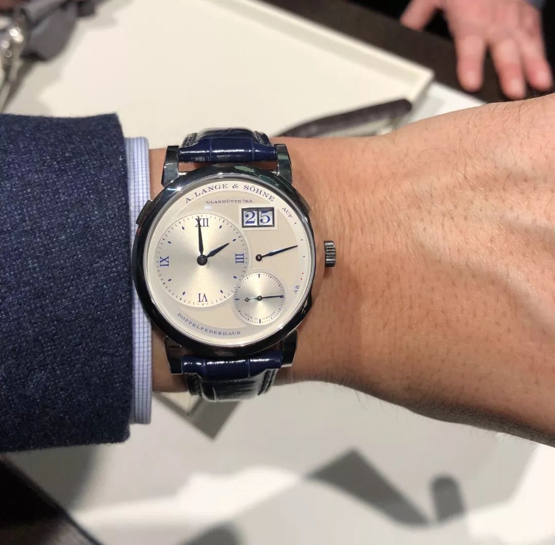 爱彼第二个沛纳海,20万左右江诗丹顿男表