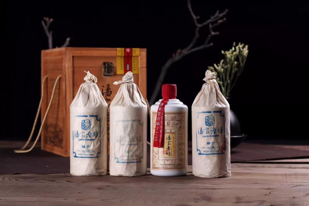 乘坐飞机、火车回家过年，买的酒如何安全带回去？