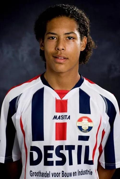 范戴克飞铲被队长教训,范戴克洗碗工客家人