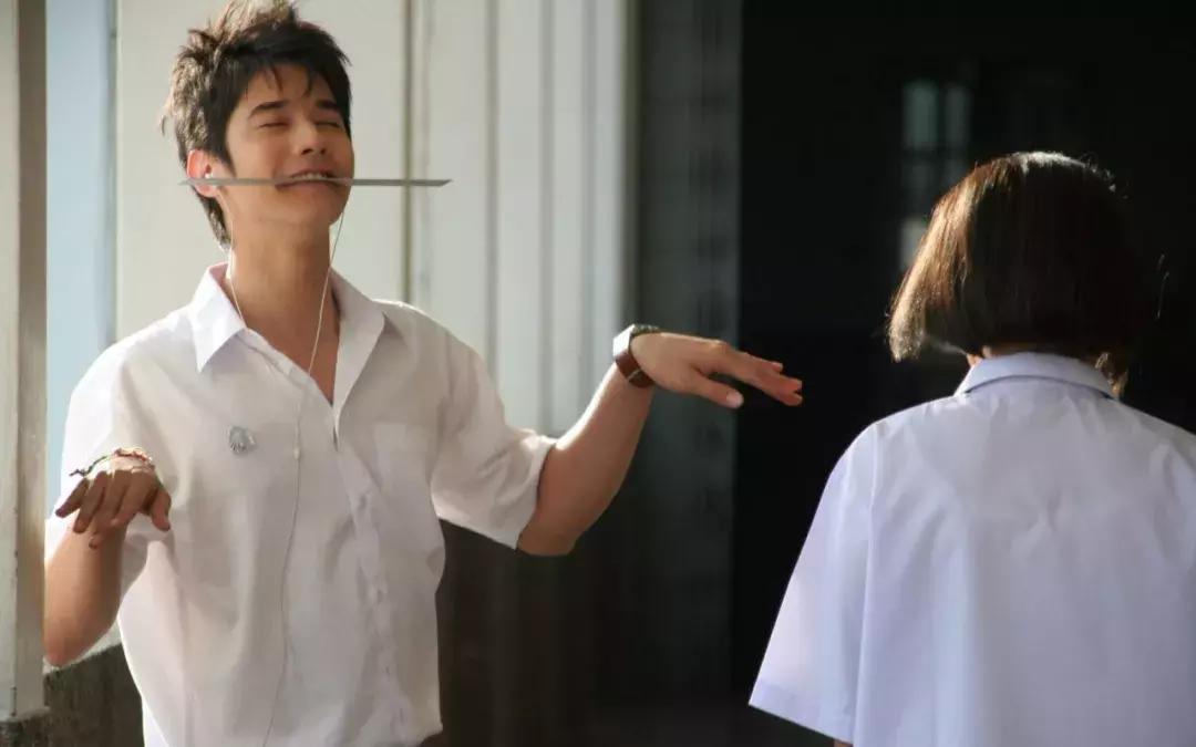 在切开与缝合之间磨合（一）|泰国校服文化脚注