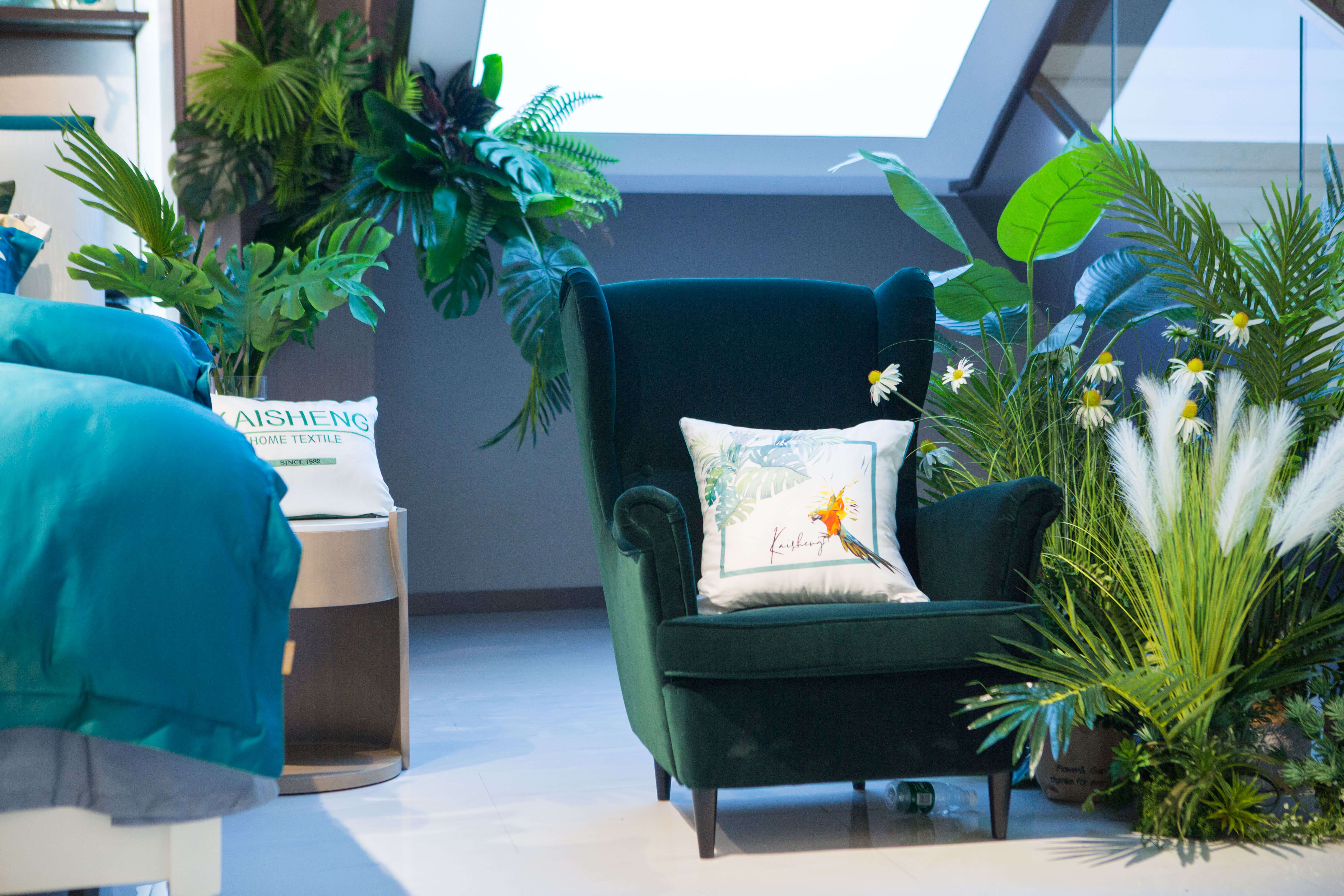 凯盛家纺和实体店床哪个好,凯盛家纺子母蚕丝被多少钱