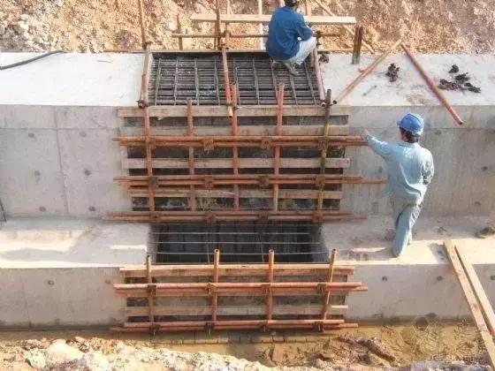 项目部八大人员职责,项目部人员组织架构图及职责