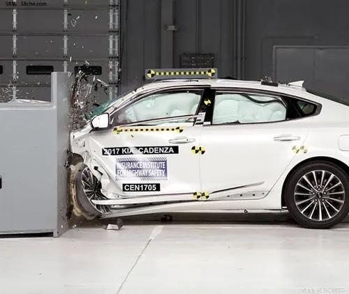 起亚车型测试,起亚嘉华iihs