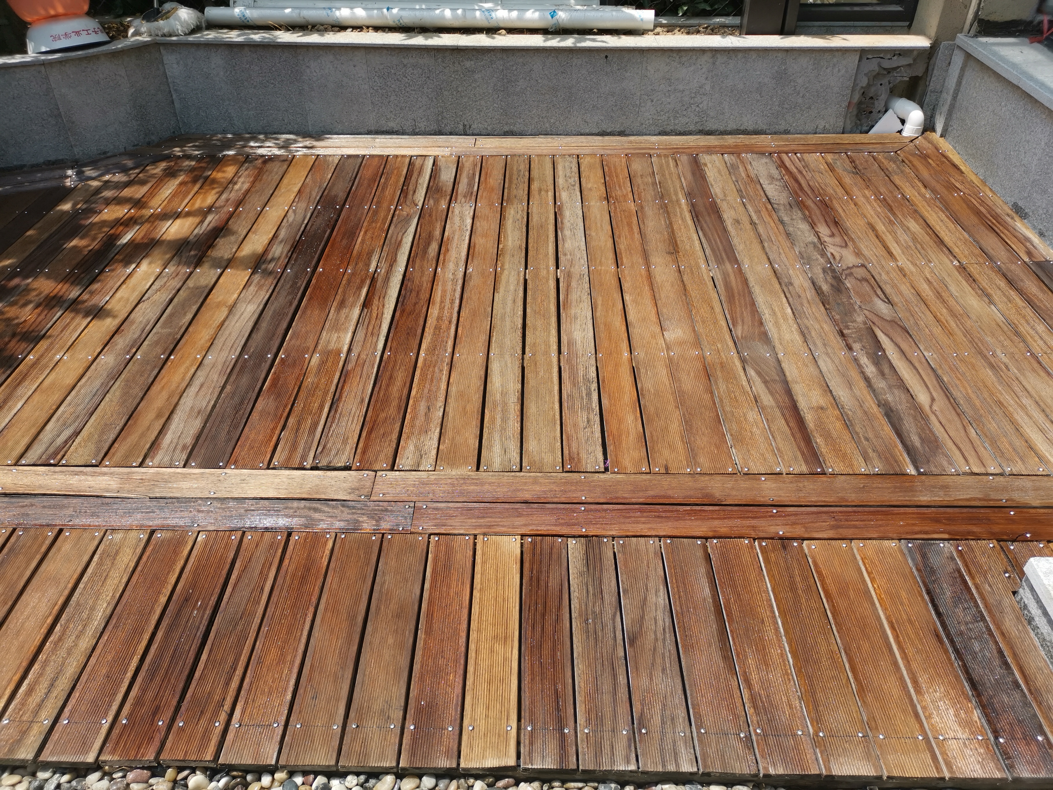 户外地板用什么清洗,户外地板怎么保养