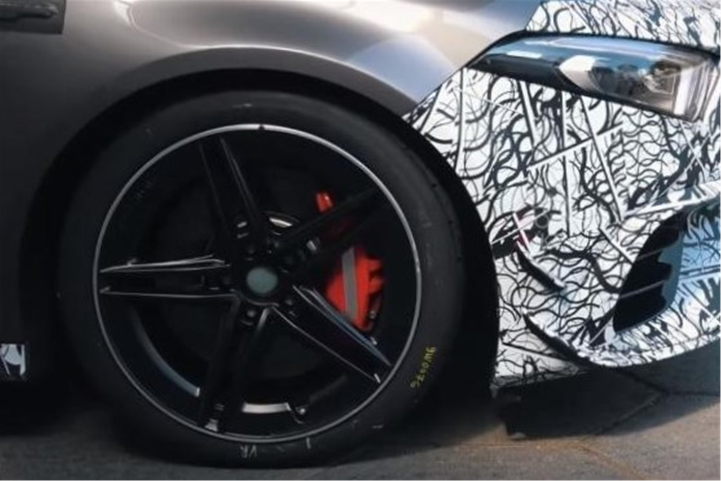 地表最强简聊奔驰a45amg,奔驰amga45小钢炮最新款