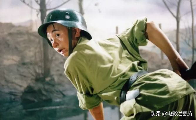 “我们都是小把戏”，这部92年神作，对成人世界的暗讽不输周星驰