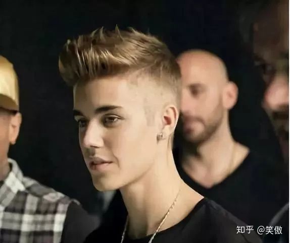 男生应该这样选择发型