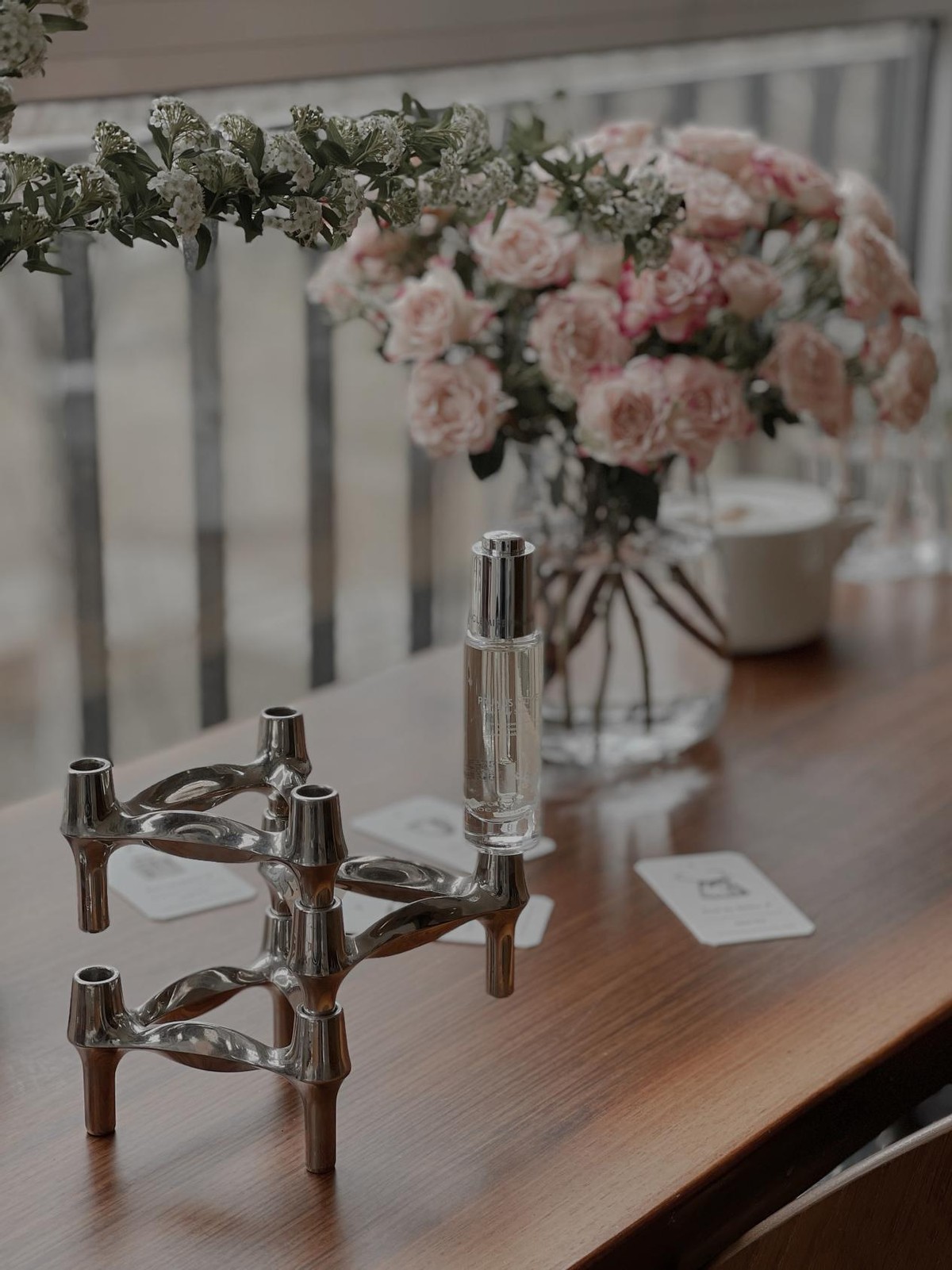 英树白梅花肌底赋颜蜜怎么使用,英树白梅花洁颜蜜洗面奶125ml