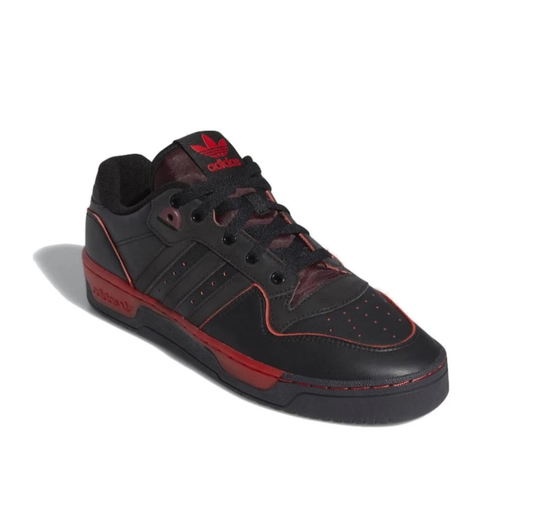 adidas阿迪达斯鞋子哪款好看,阿迪达斯新旧系列足球鞋