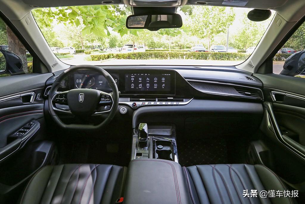 z世代的居家侣伴试驾奔腾t55,10万级新国民suv奔腾t55上市