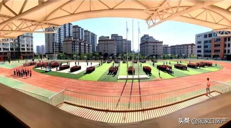 吹爆！经开区新楼盘远低于万元门槛，多所学校环绕，购房就送车位