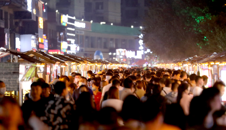明达夜市推荐,国庆明达夜市